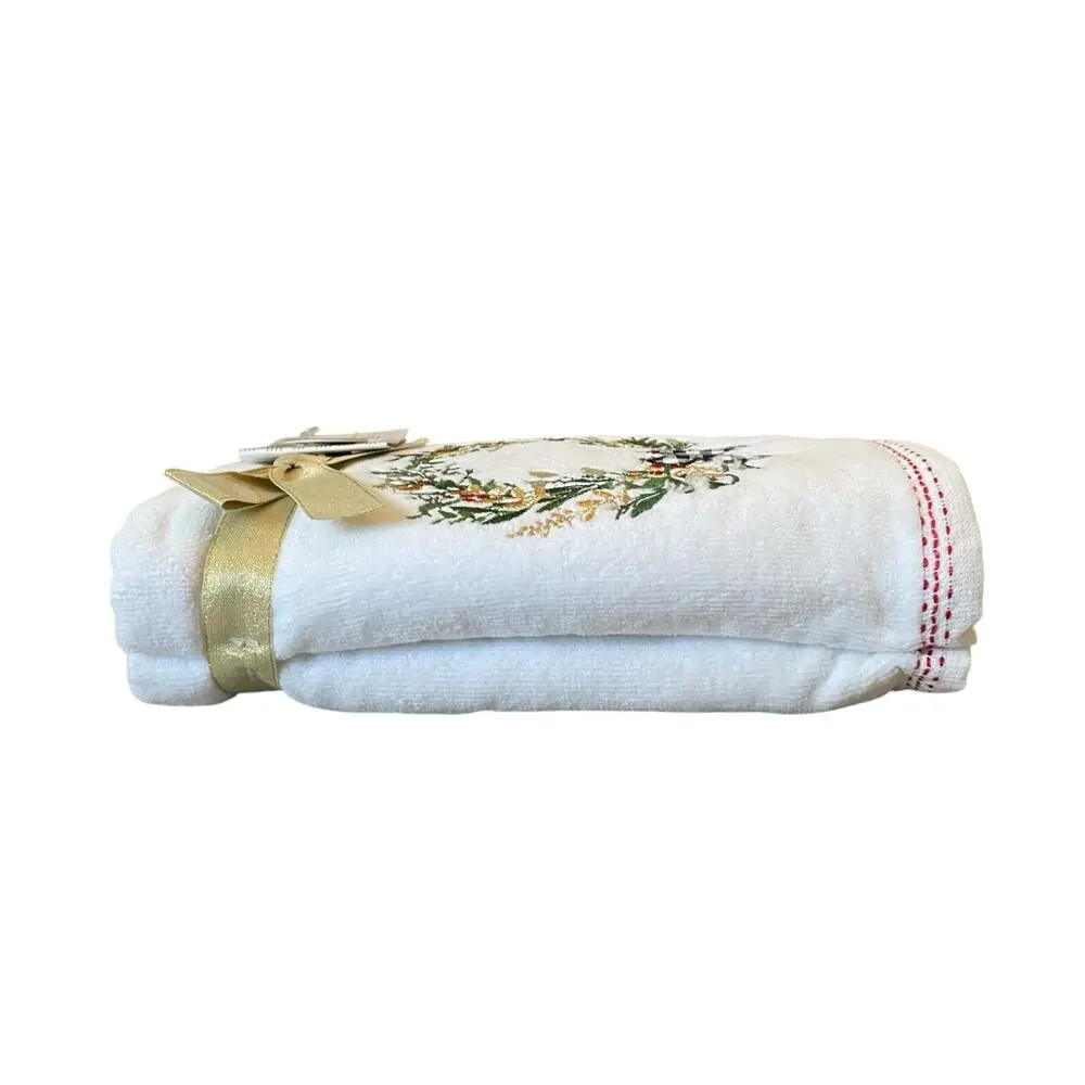 Papyrus Hand Towels Set of 2 Embroidered Christmas Holiday Wreath 16x28 NEW